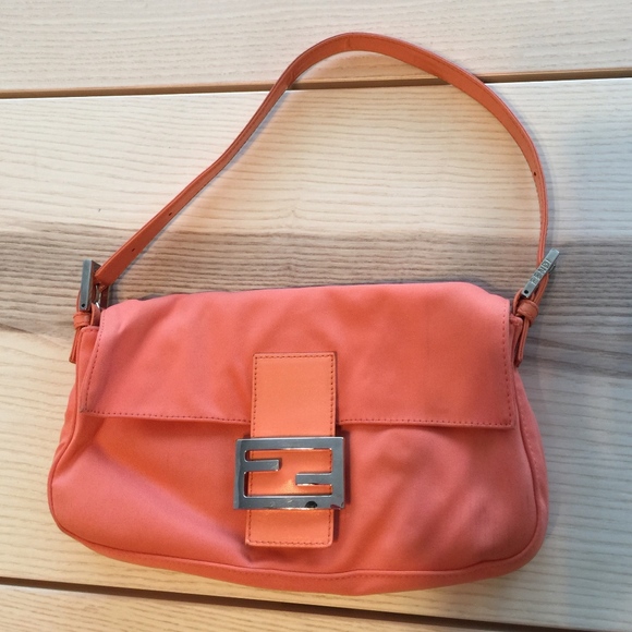 fendi baguette orange